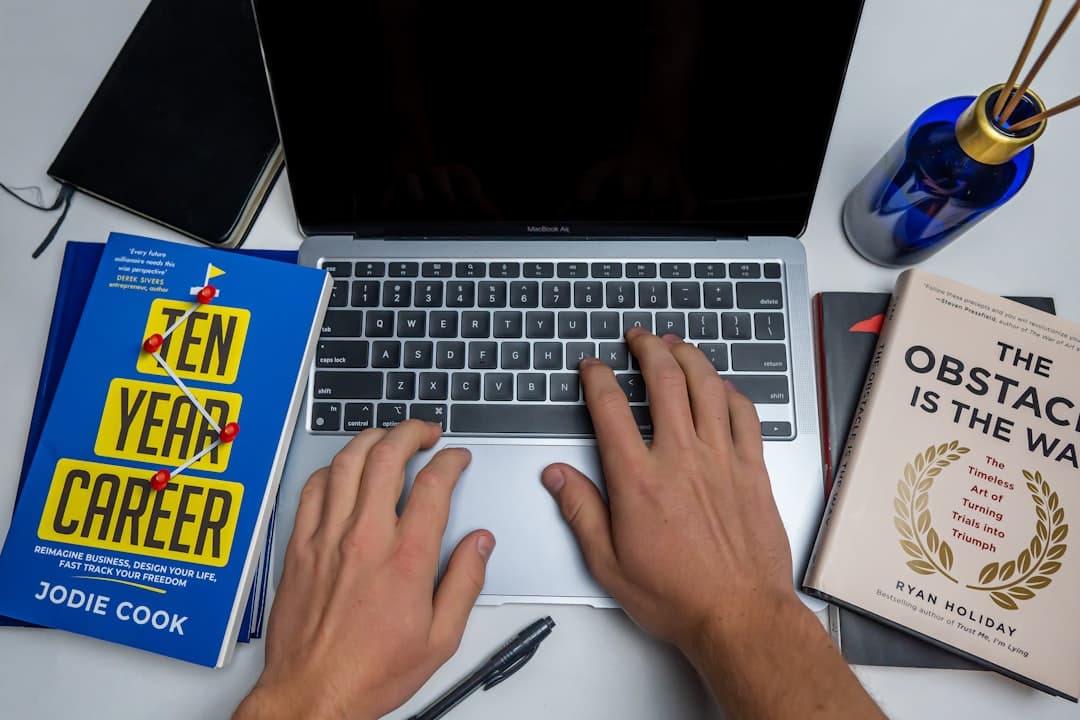 The Habits That Keep Freelance Writers and Editors Fully Booked